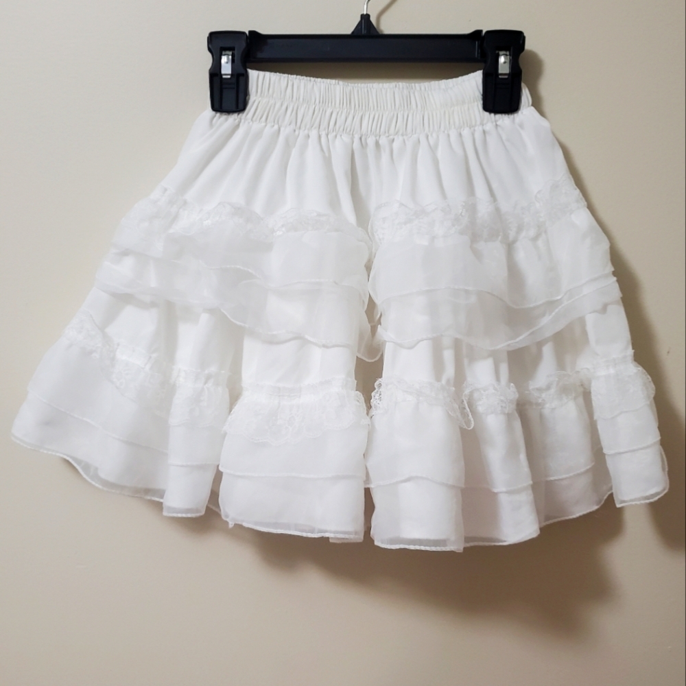 White Layered Lace Miniskirt (S-M)